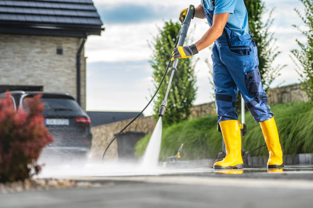 Garage Pressure Washing in Sweet Springs, MO